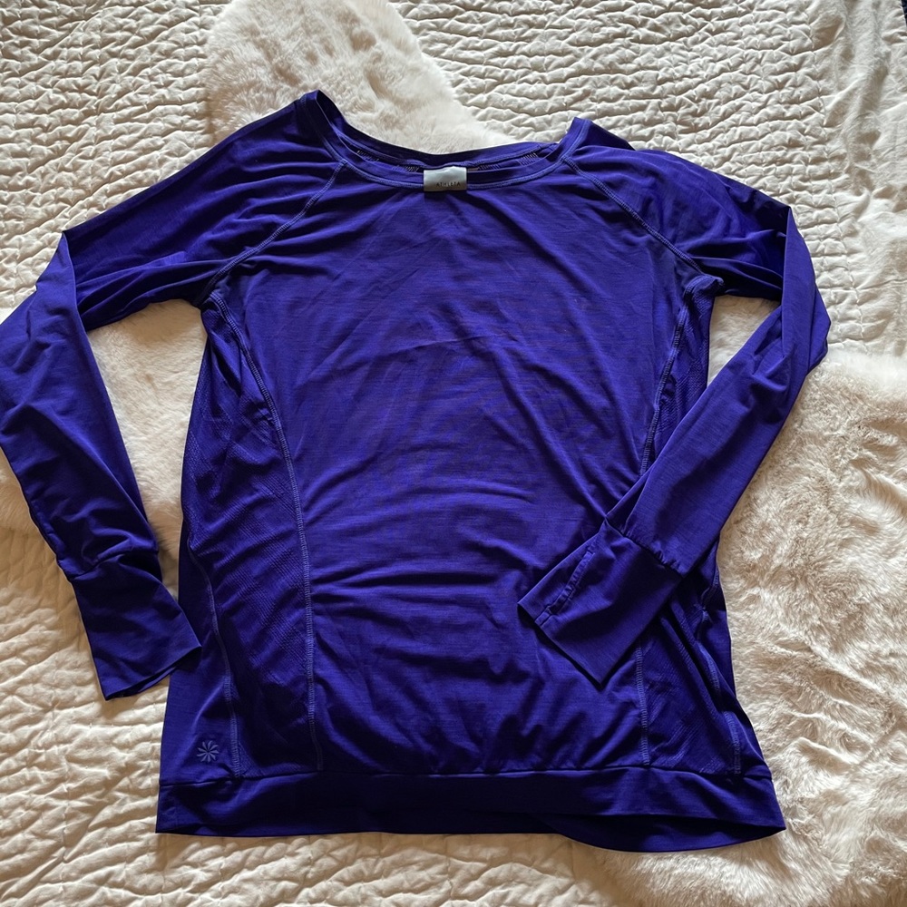 SALE!! Athleta Long Sleeve Top